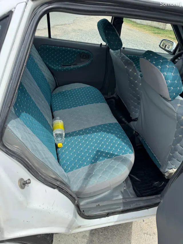 Daewoo Nexia 1997 · 1.5 MT
