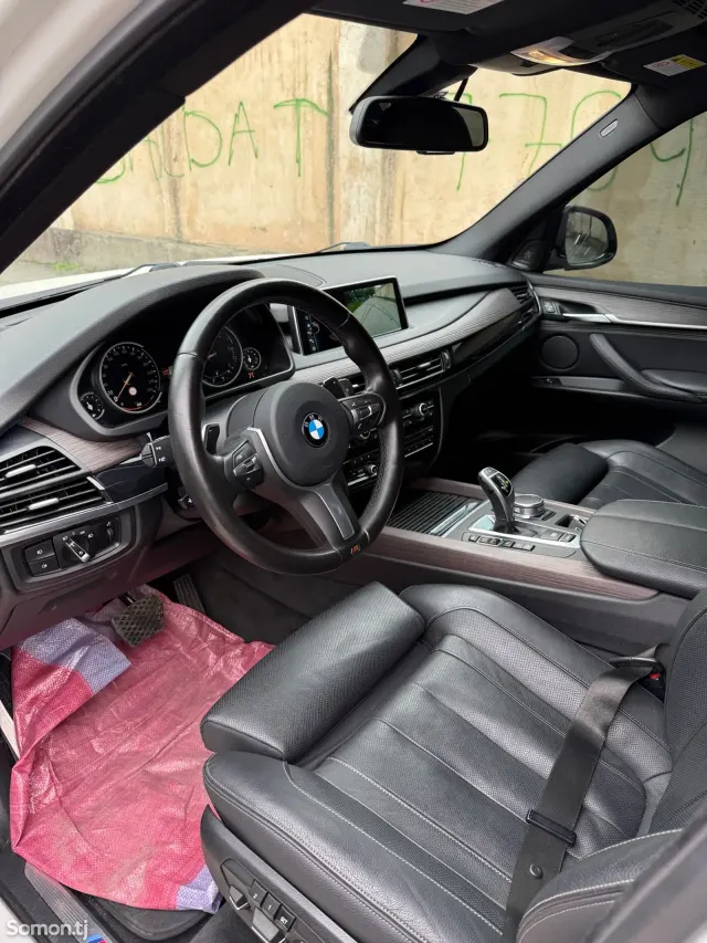 BMW X5 2017 · 4.0 AT