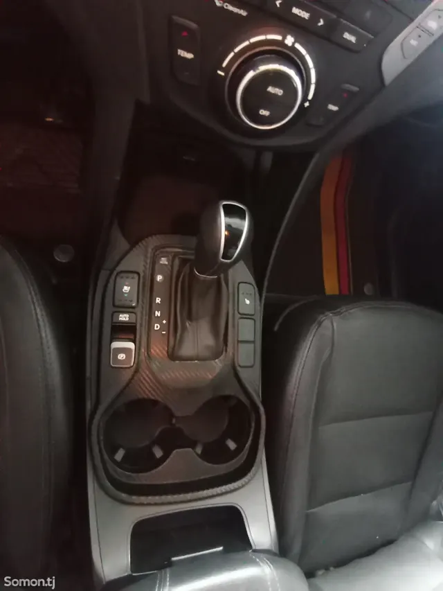 Hyundai Santa Fe 2014 · 2.4 AT