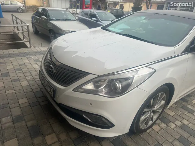 Hyundai Grandeur 2015 · 2.0 AT