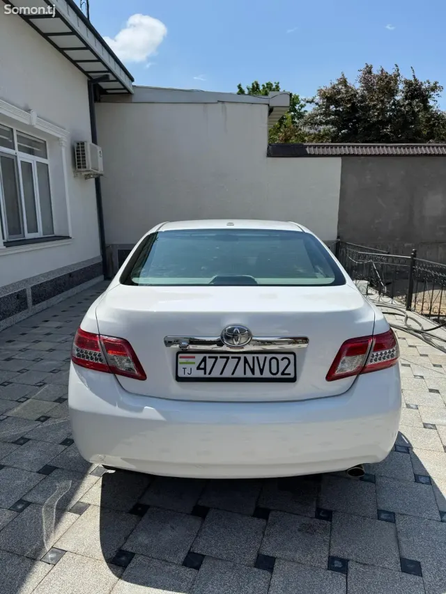 Toyota Camry 2010 · 2.5 AT