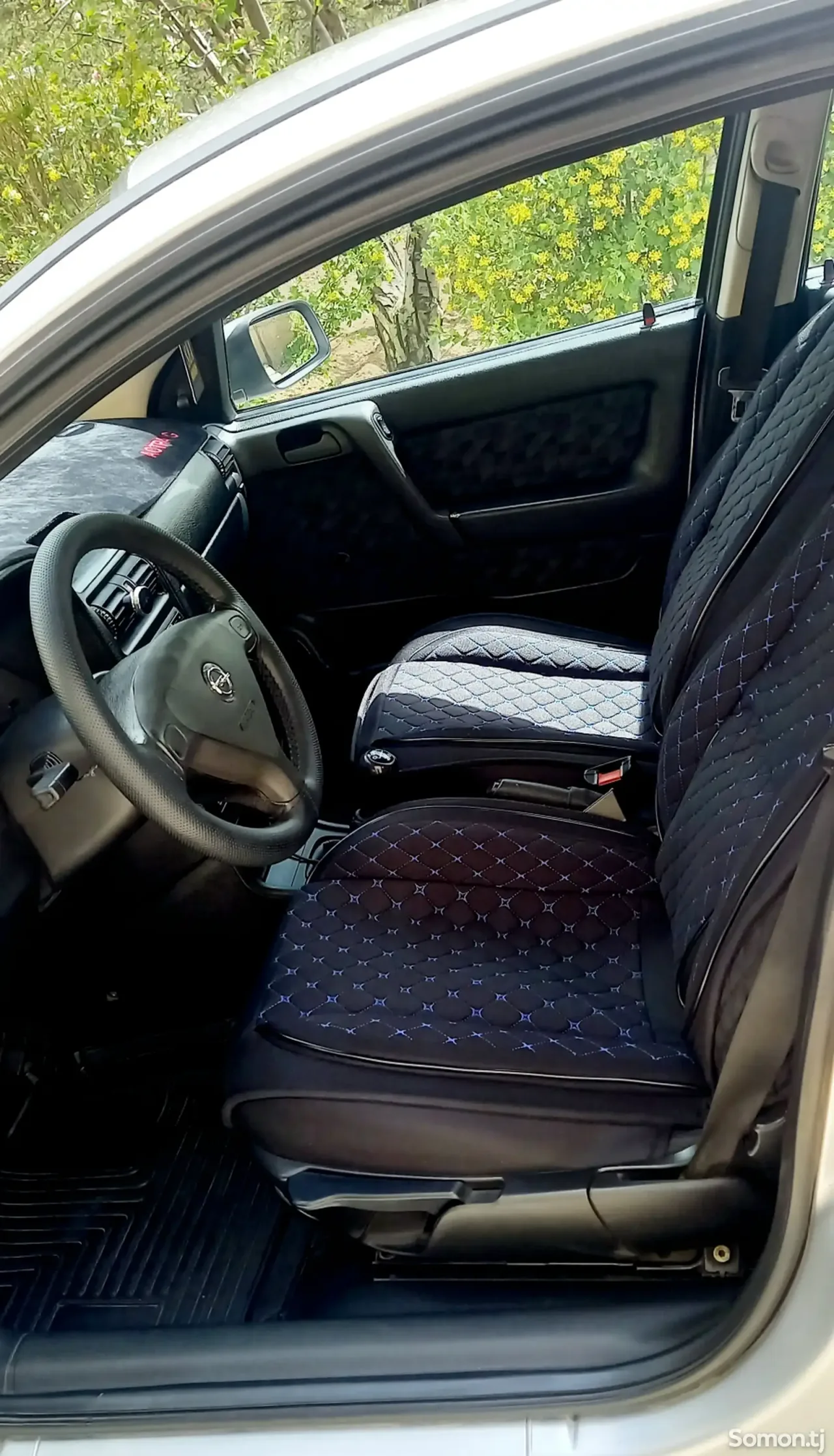 Opel Astra G 1999 · 1.6 MT