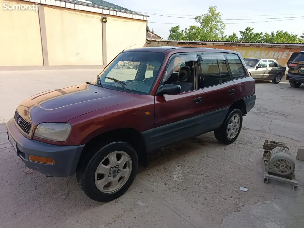 Toyota RAV 4 1995 · 1.8 AT