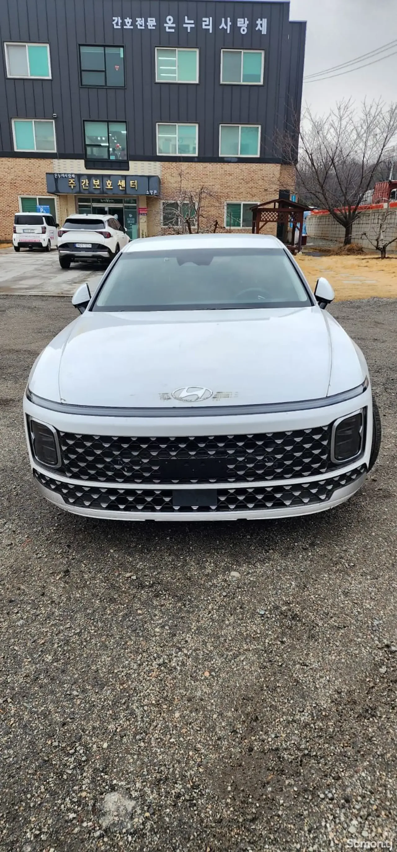 Hyundai Grandeur 2023 · 3.5 AT