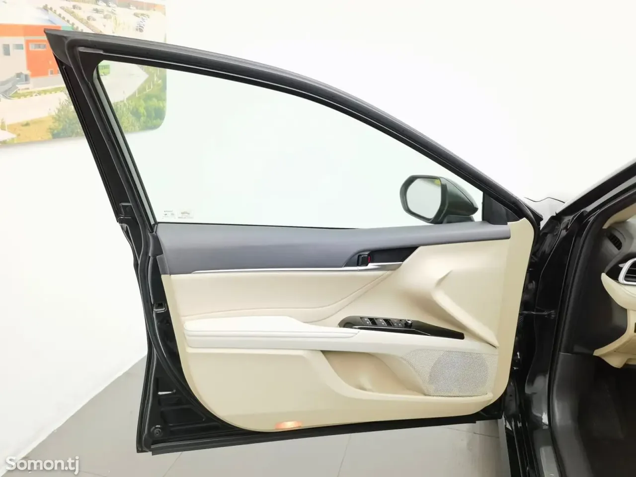 Toyota Camry 2019 · 2.5 AT