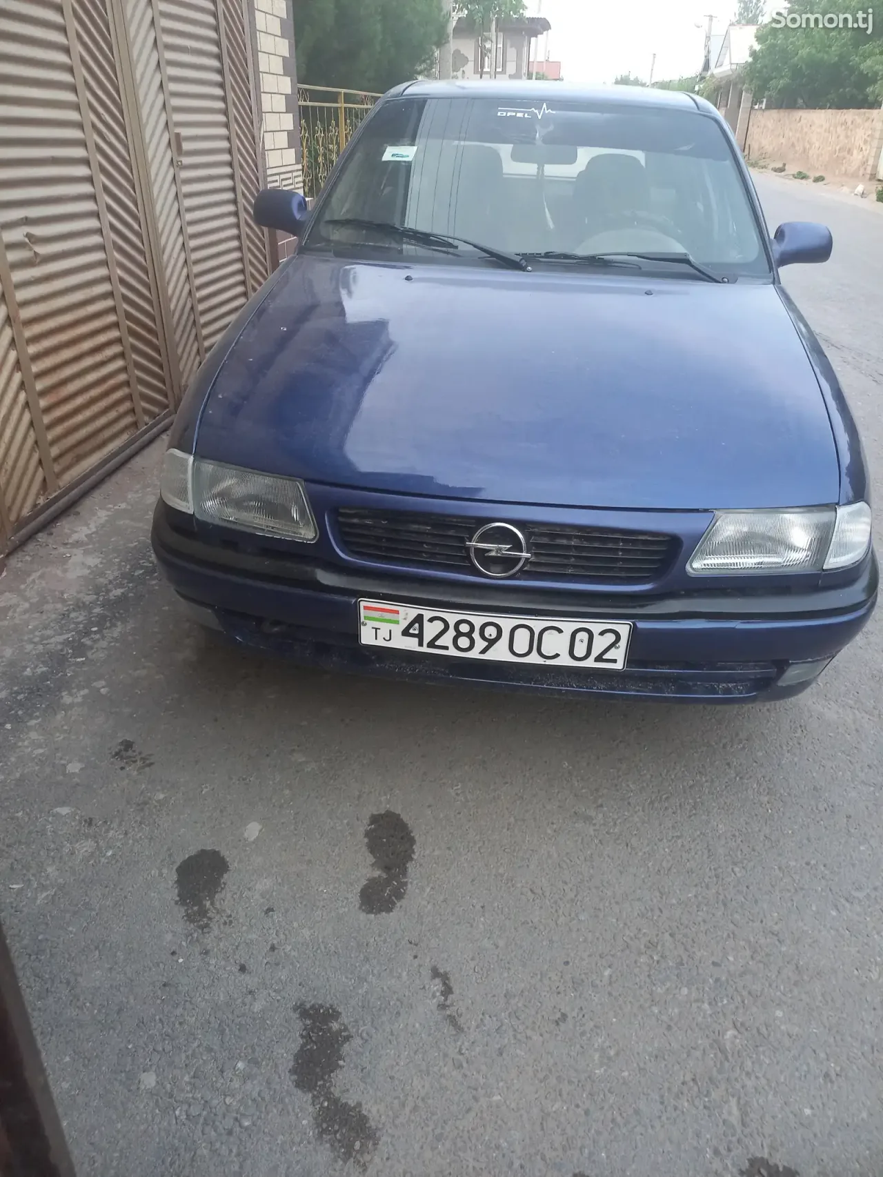 Opel Astra F 1992 · 1.6 MT