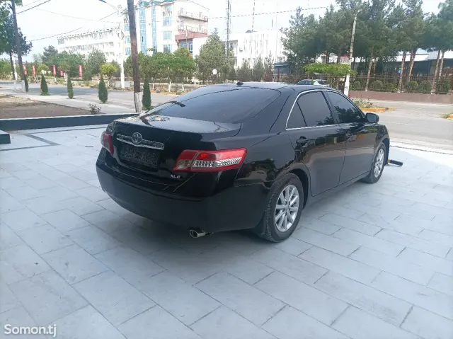 Toyota Camry 2011 · 2.5 AT