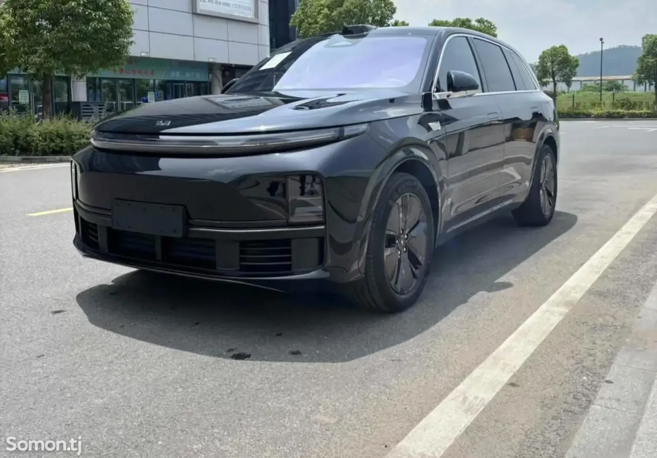 Li Auto (Lixiang) L7 2026 · AT