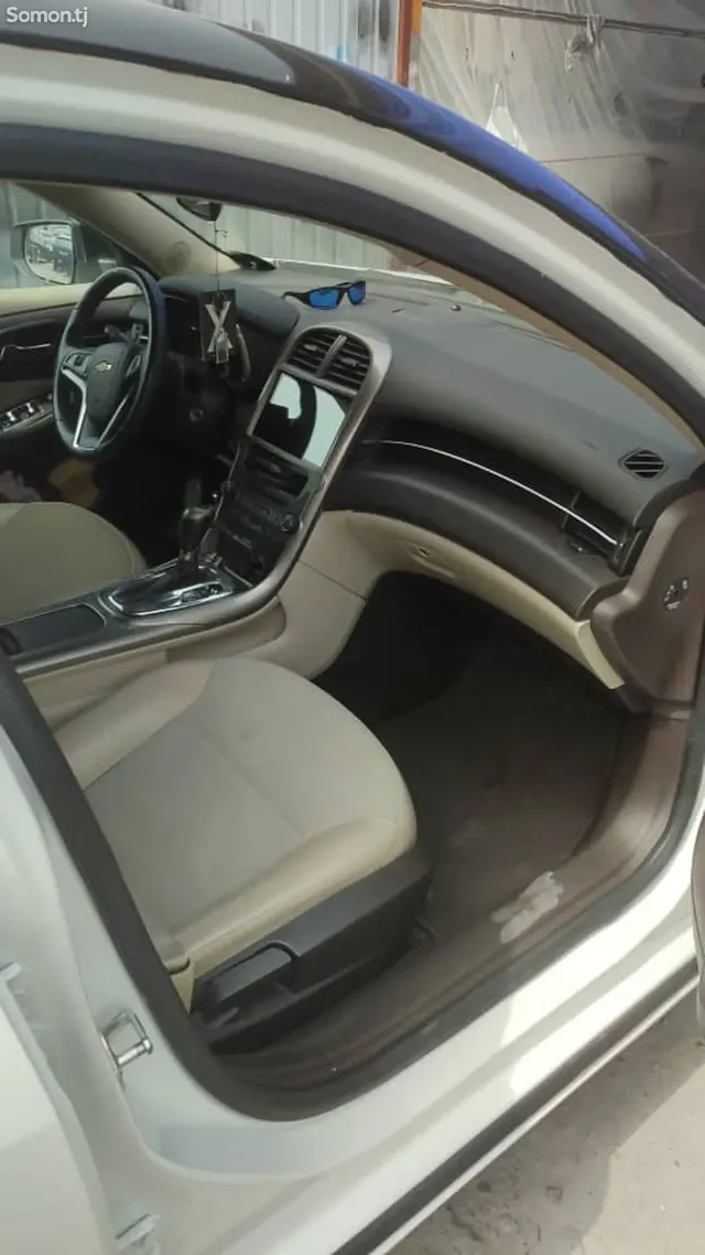 Chevrolet Malibu 2013 · 2.4 AT