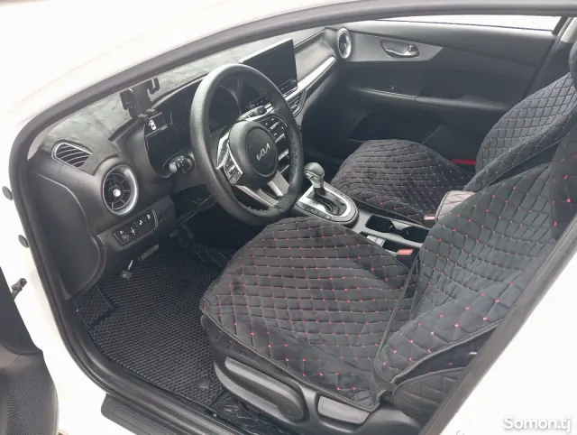 Kia K3 2021 · 1.6 AT