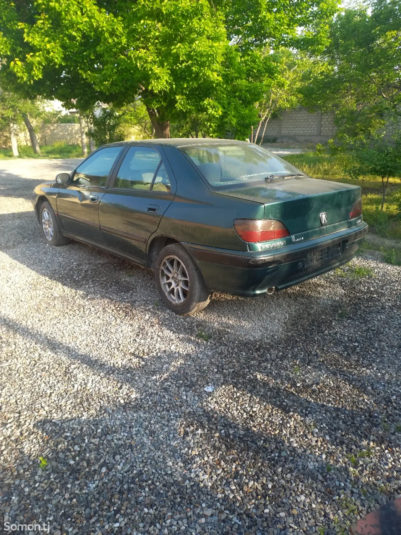 Peugeot 406 1996 · 1.6 MT