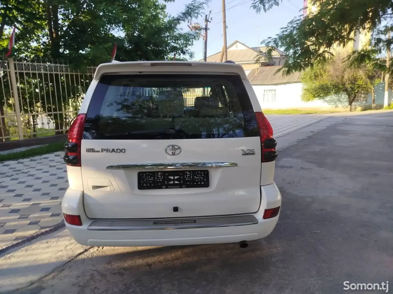 Toyota Land Cruiser Prado 2009 · 4.0 AT