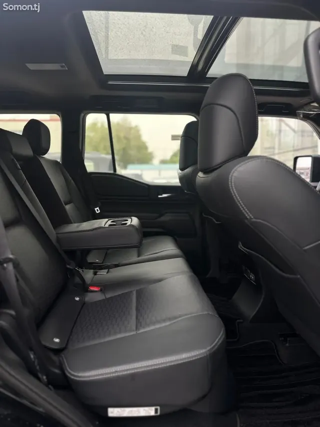 Toyota Land Cruiser Prado 2026 · 2.4 AT