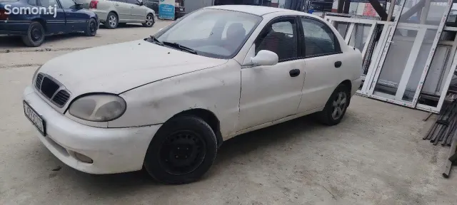 Daewoo Lanos 1997 · 1.6 MT
