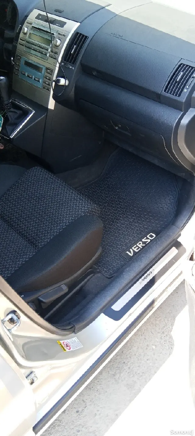 Toyota Corolla Verso 2008 · 1.8 MT