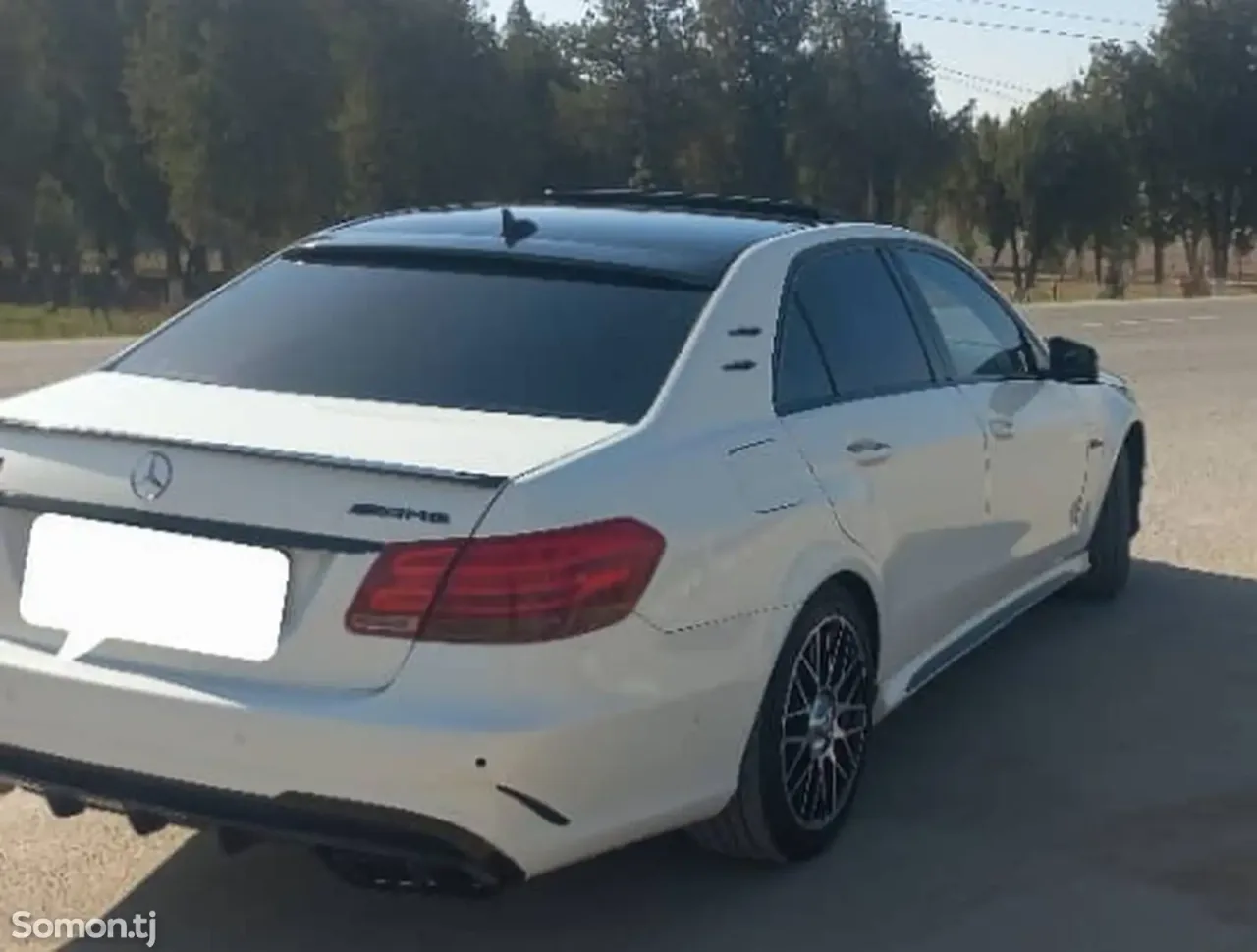 Mercedes-Benz E class 2010 · 3.5 AT