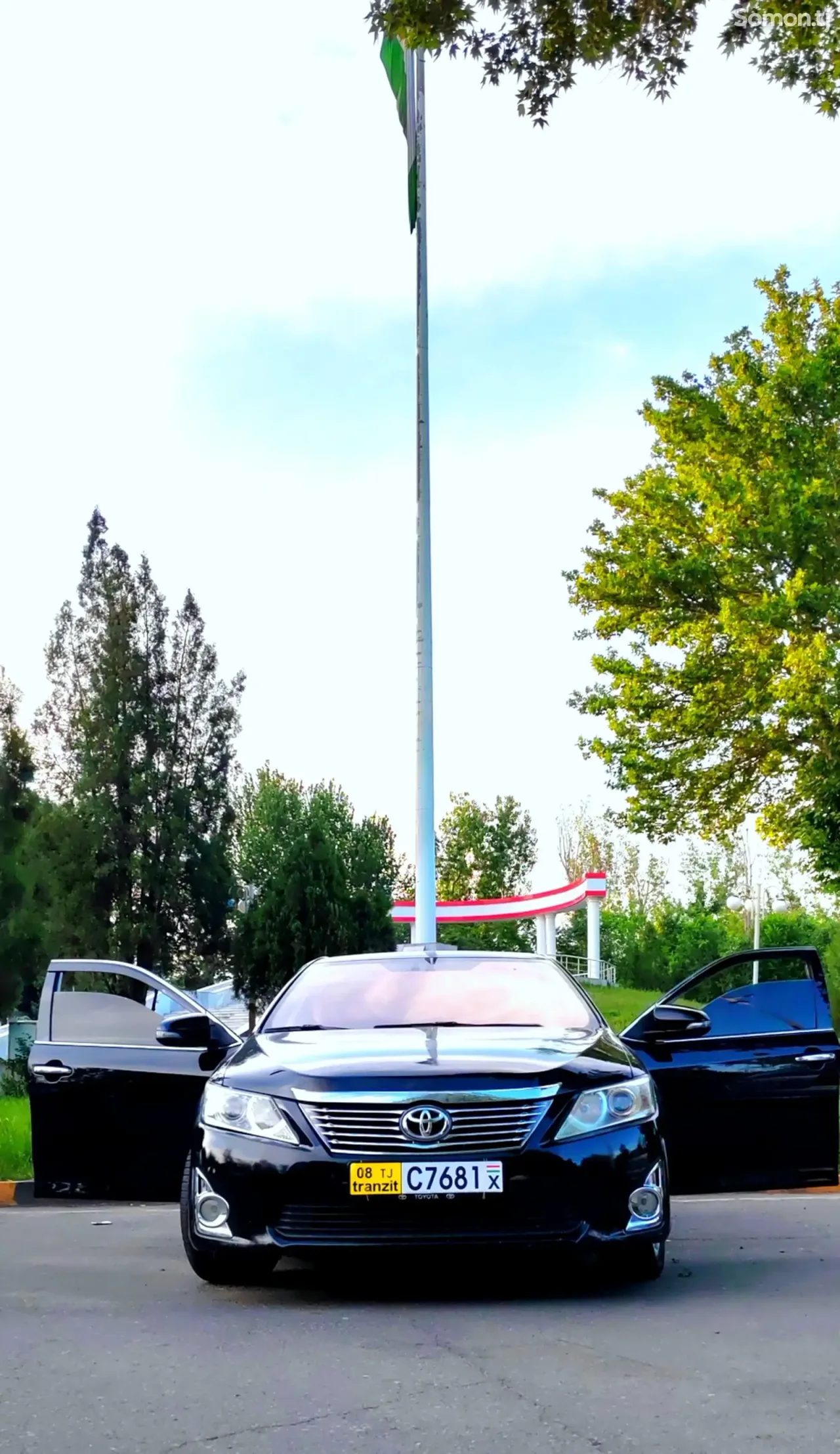 Toyota Camry 2013 · 2.5 AT