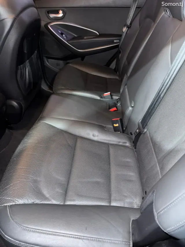 Hyundai Santa Fe 2015 · 2.0 AT