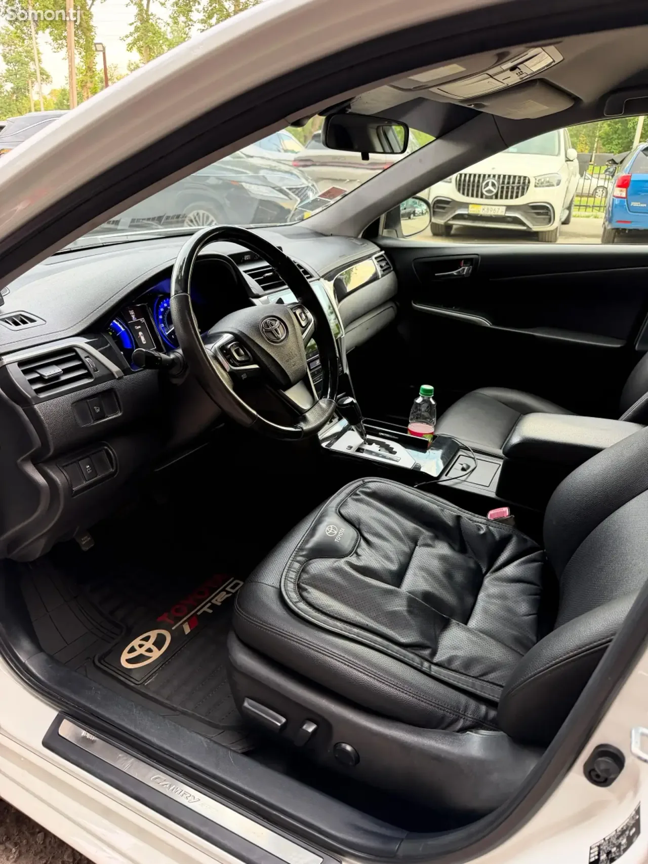 Toyota Camry 2015 · 2.5 AT