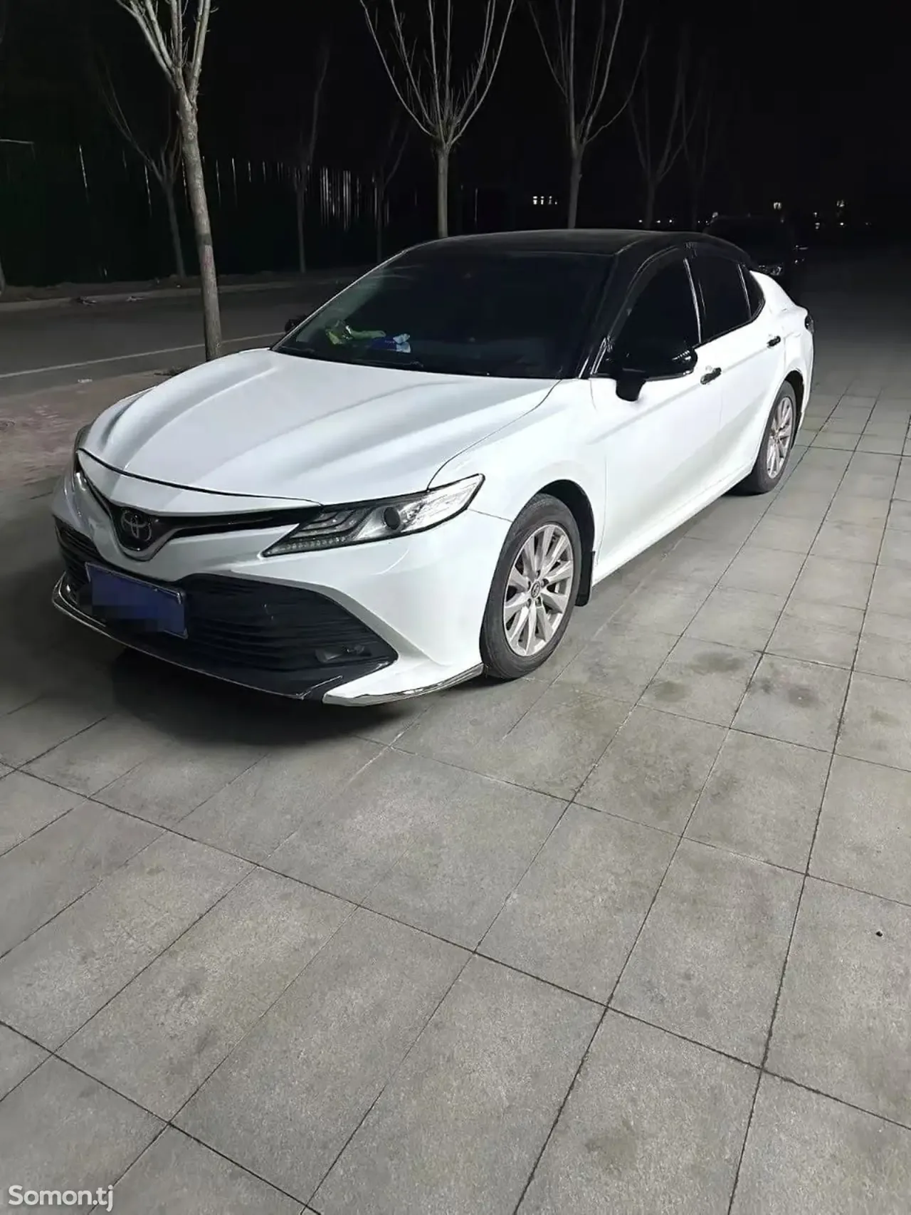 Toyota Camry 2019 · 2.0 AT