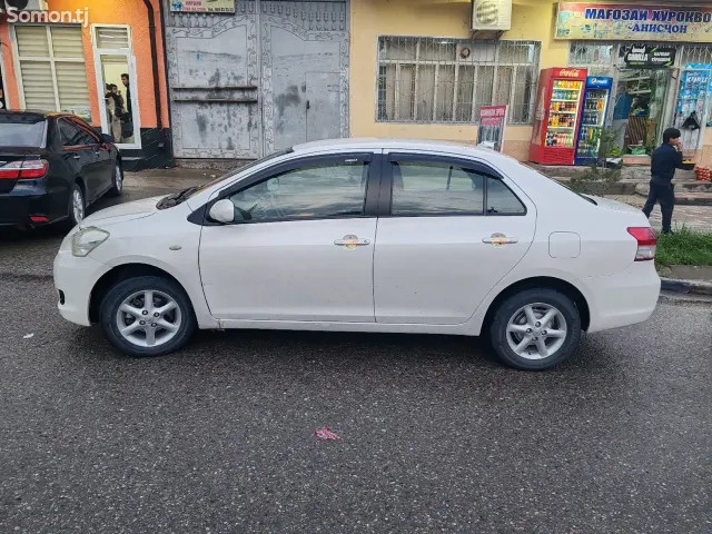 Toyota Belta 2006 · 1.1 AT