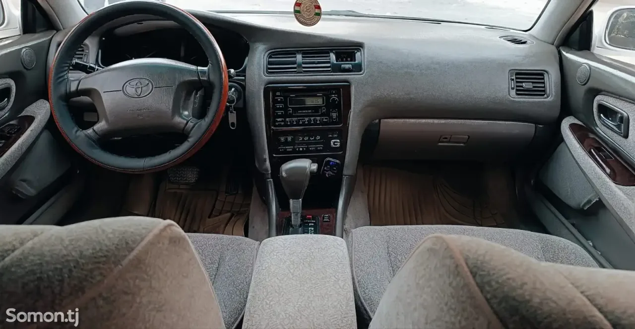 Toyota Mark II 1997 · 2.0 AT