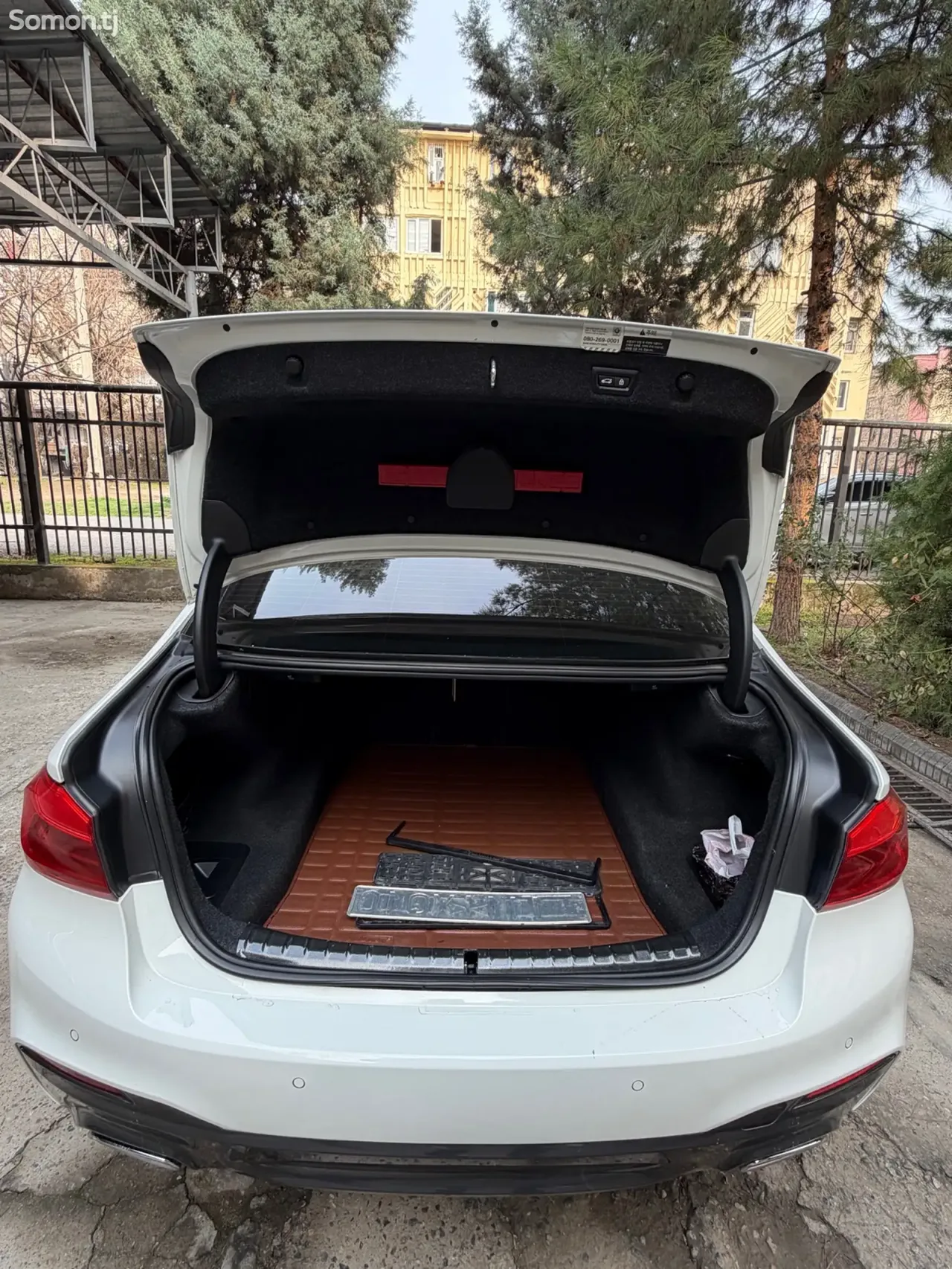 BMW 5 series 2017 · 2.0 AT