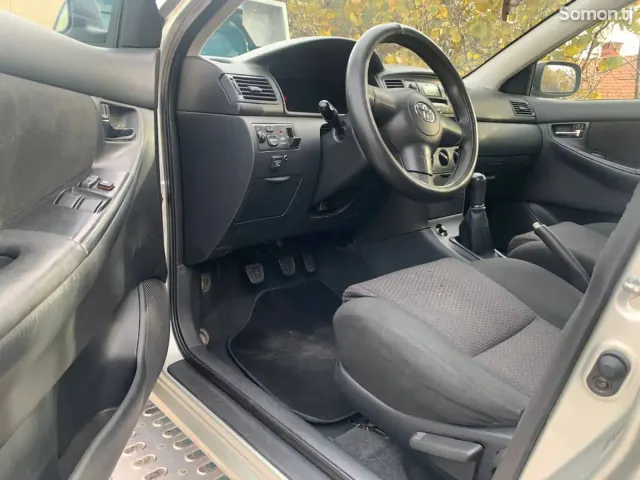Toyota Corolla 2006 · 1.6 MT