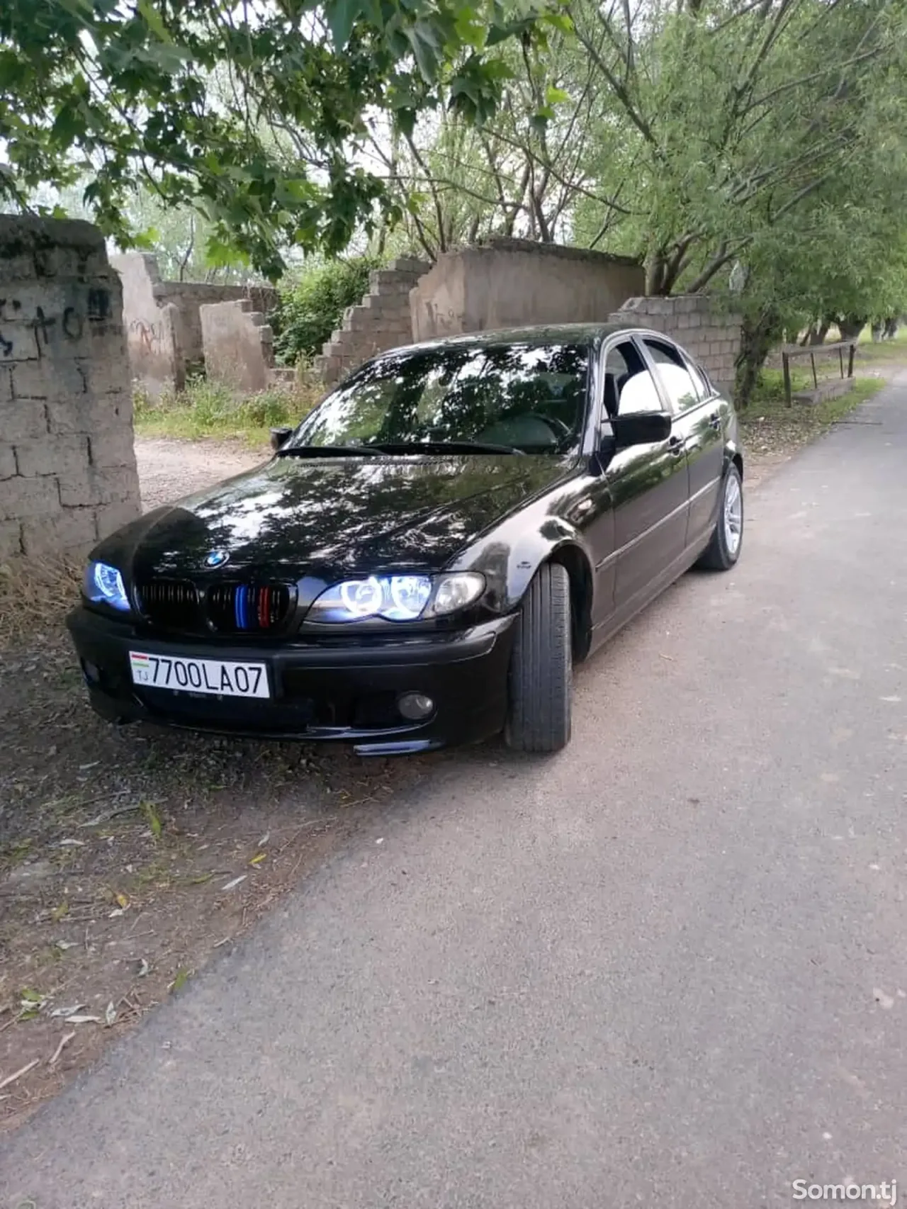 BMW 3 series 2004 · 2.0 MT
