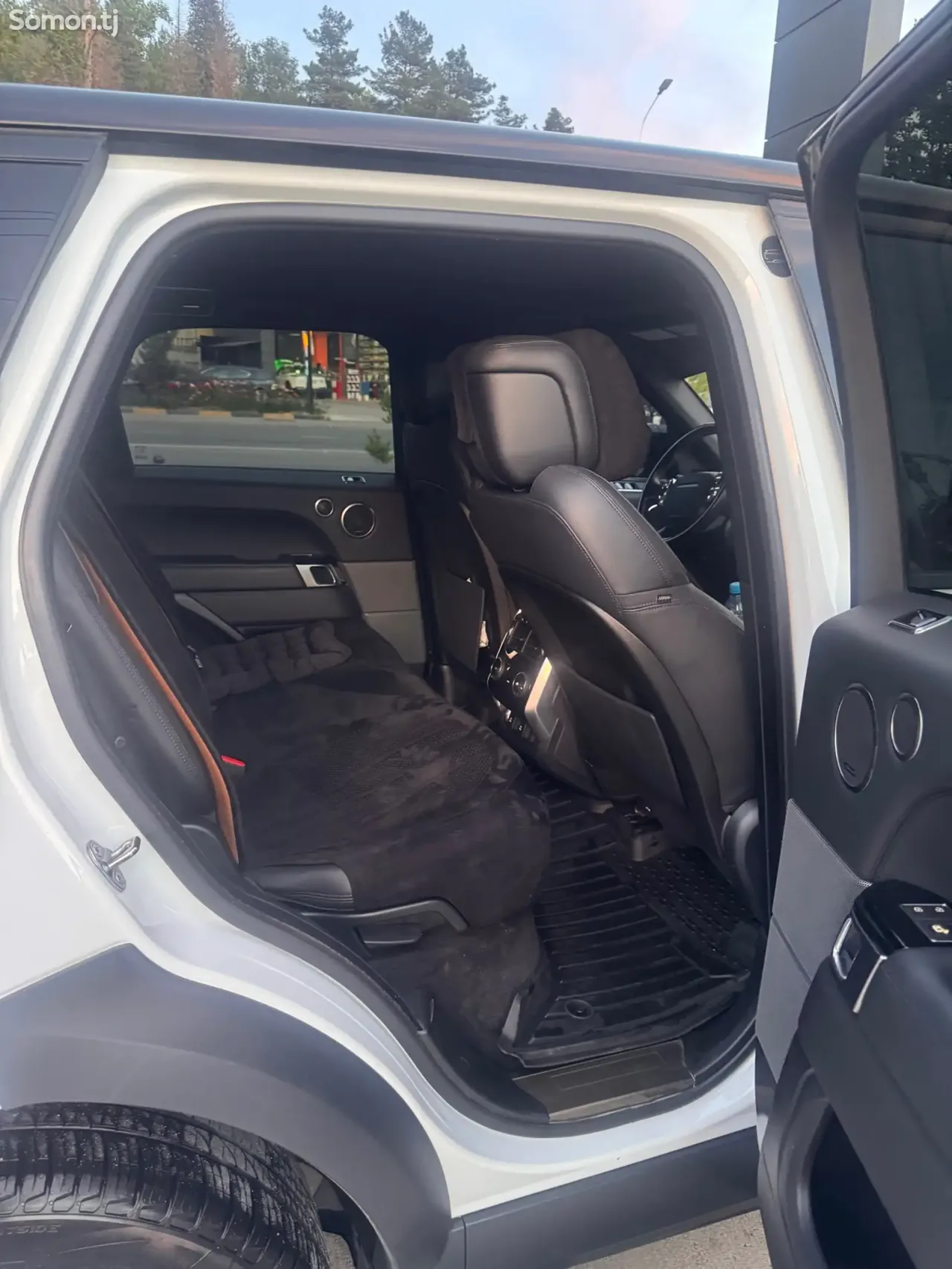 Land Rover Range Rover Sport 2020 · 3.0 AT