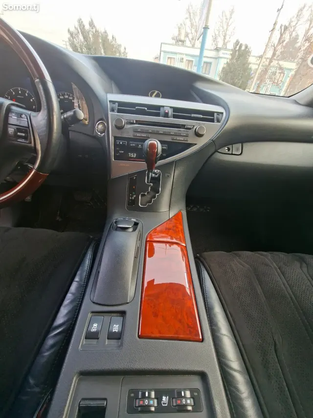 Lexus RX series 2011 · 3.5 AT