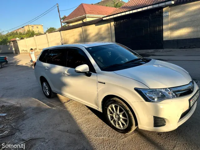 Toyota Fielder 2014 · 1.5 AT