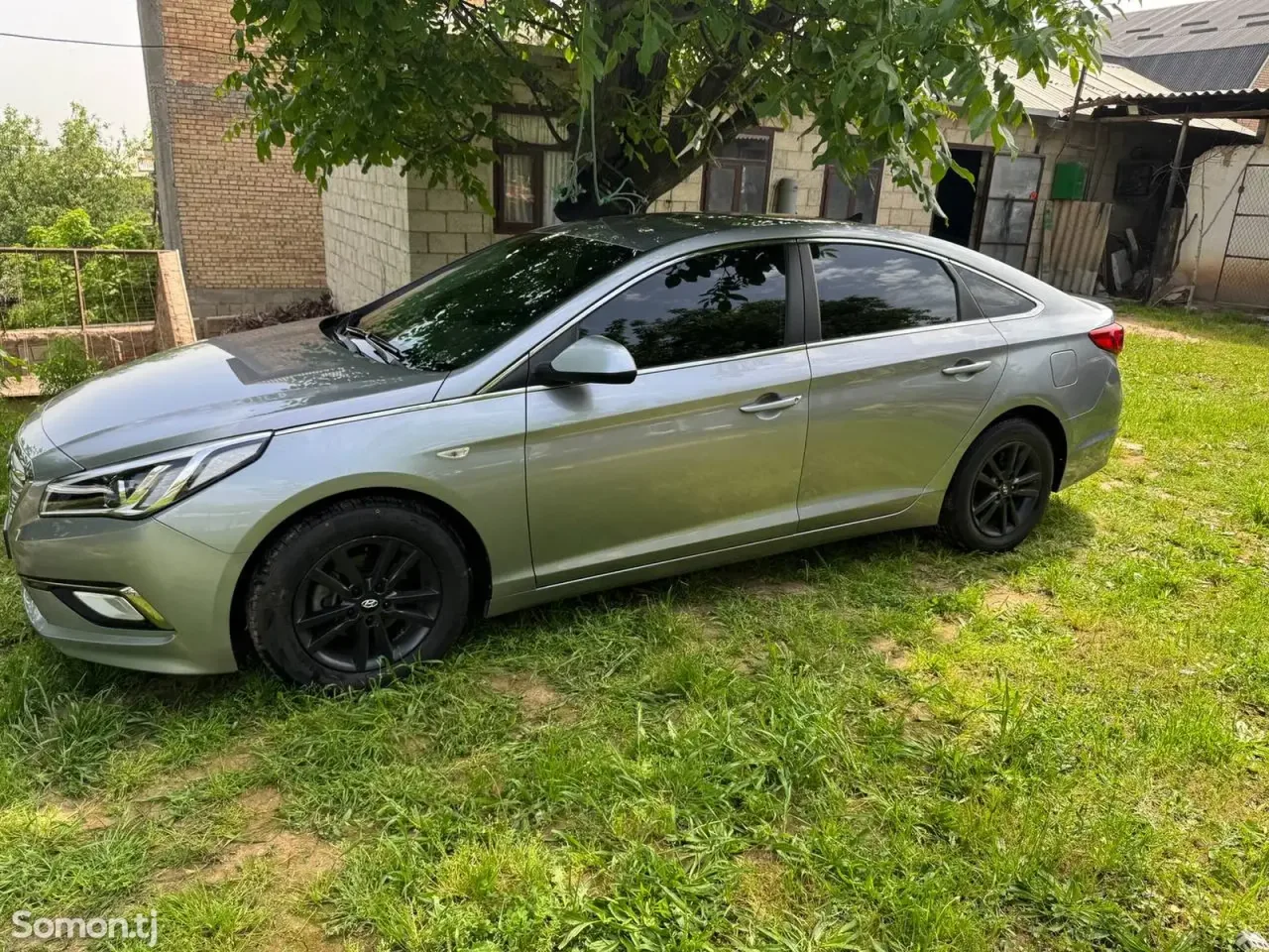 Hyundai Sonata 2015 · 2.0 AT