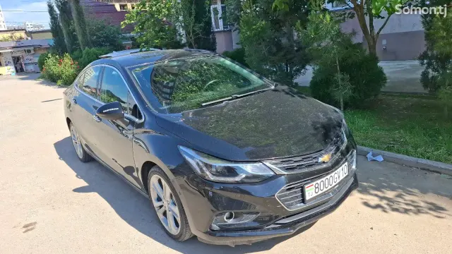 Chevrolet Cruze 2017 · 1.4 AT