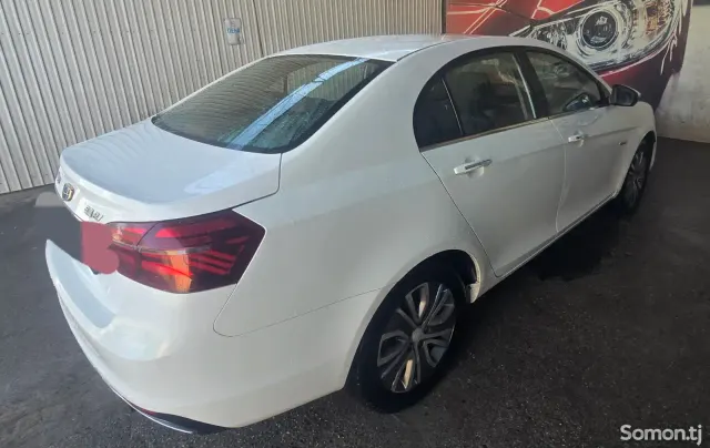 Geely MK 2019 · AT