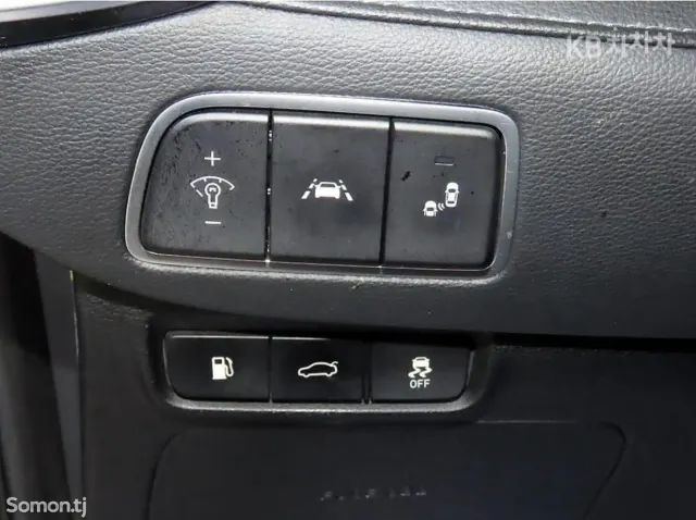 Hyundai Grandeur 2018 · 2.4 AT