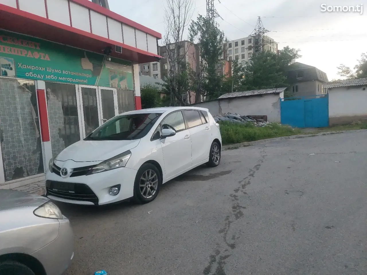 Toyota Corolla Verso 2014 · 2.0 MT