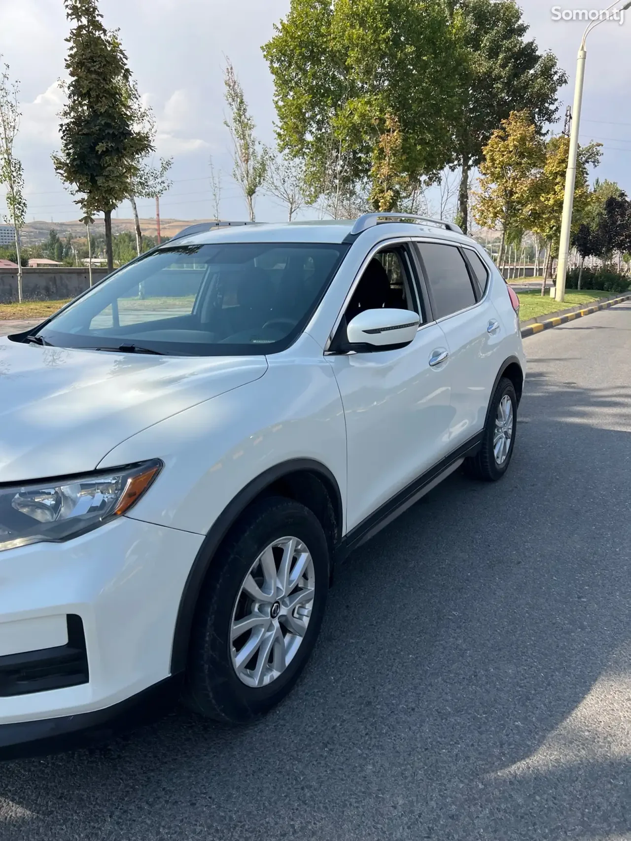 Nissan Rogue 2017 · 2.5 CVT
