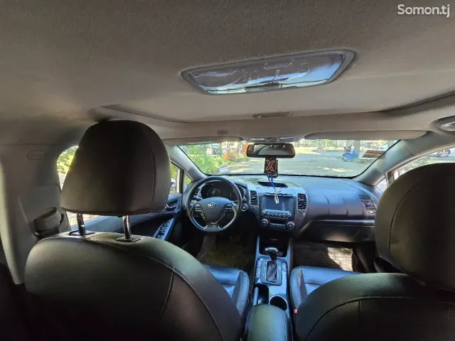 Kia K3 2013 · 1.6 AT