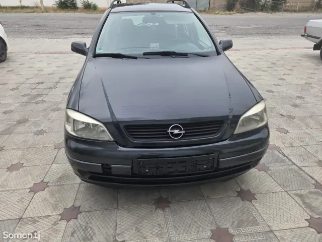 Opel Astra G 1998 · 1.6 MT