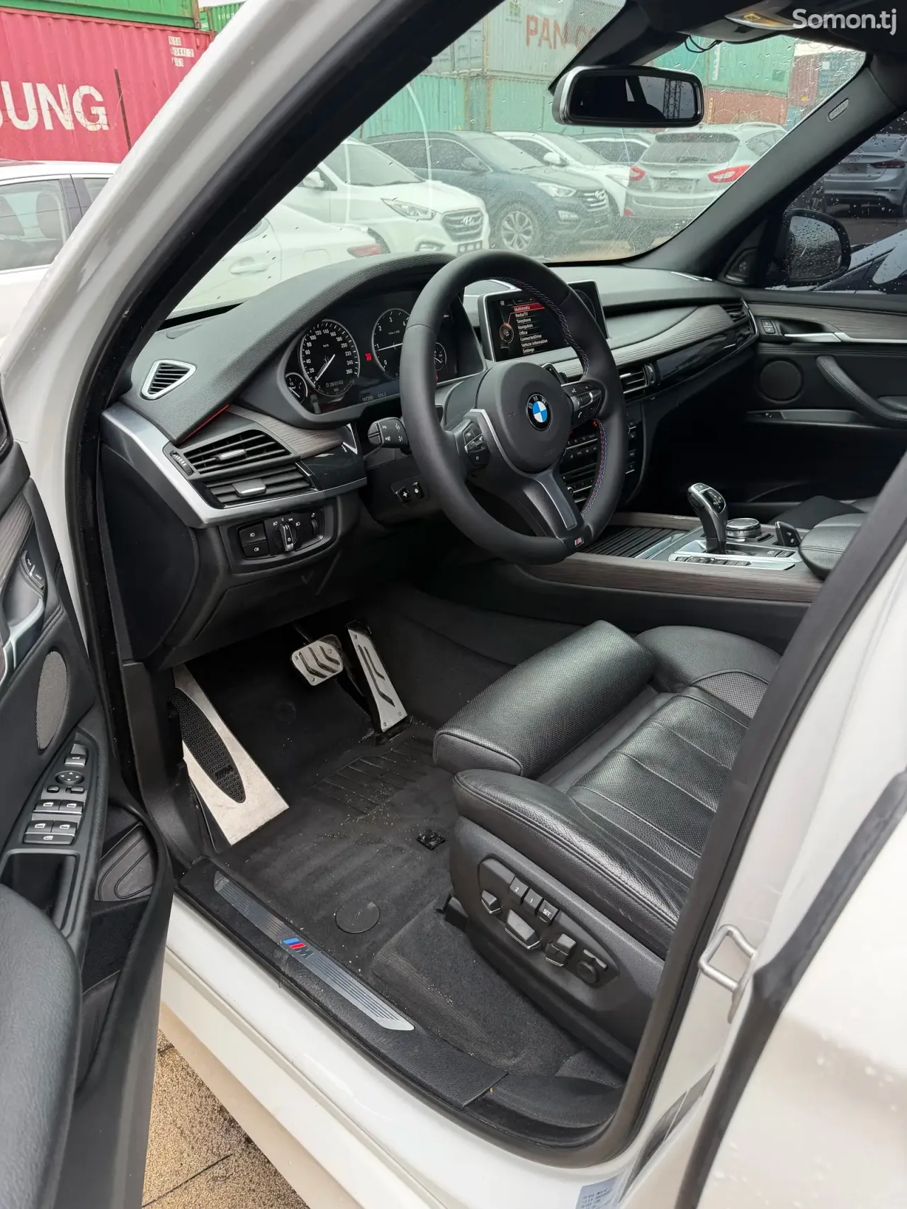 BMW X5 M 2015 · 4.0 AT
