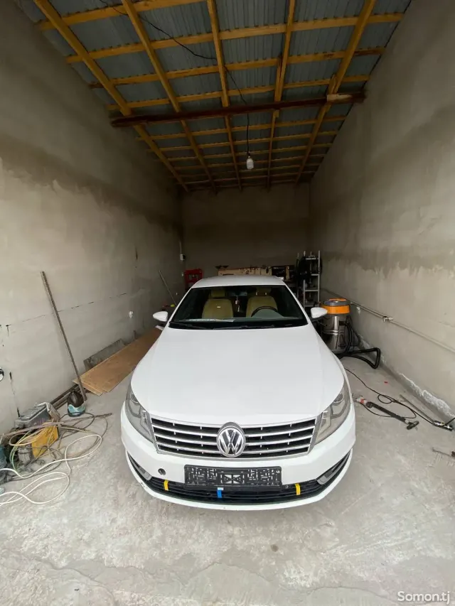 Volkswagen Passat 2012 · 1.8 AT