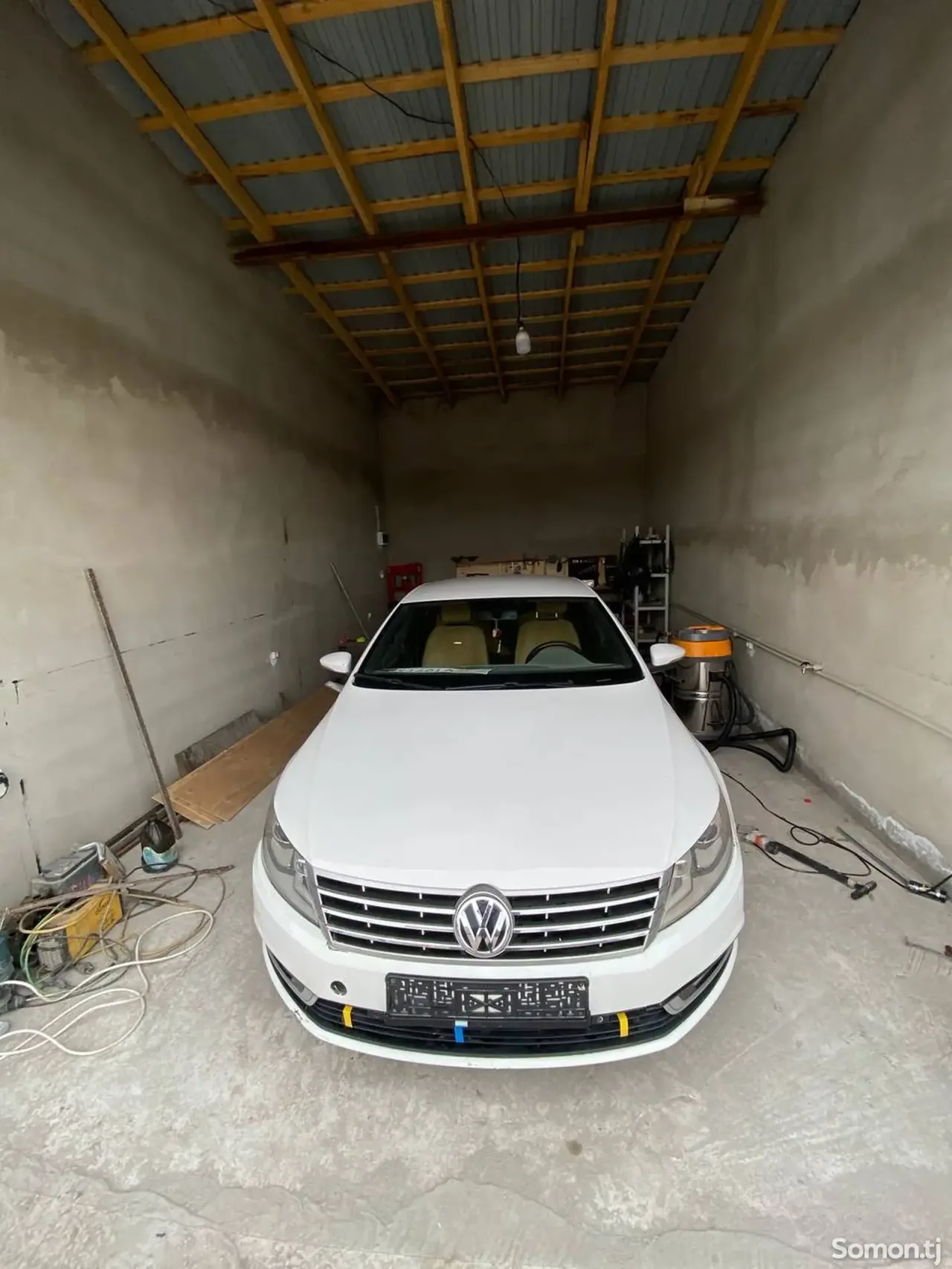 Volkswagen Passat 2012 · 1.8 AT