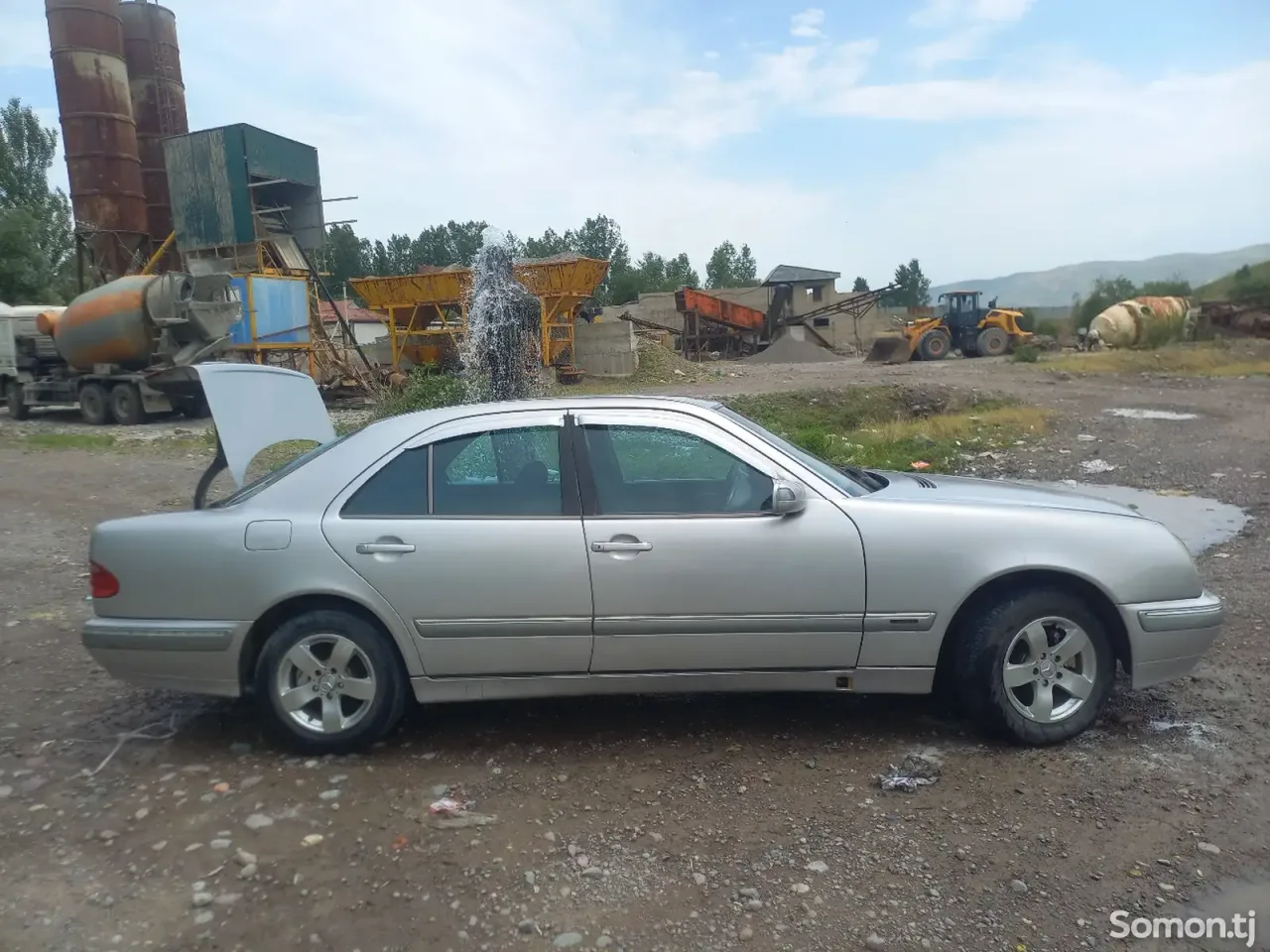 Mercedes-Benz E class 1998 · 2.0 MT