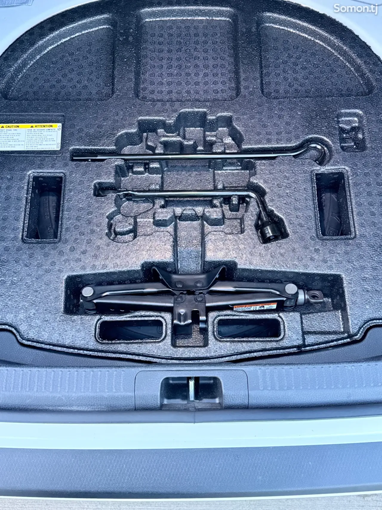 Toyota Camry 2025 · 2.5 CVT