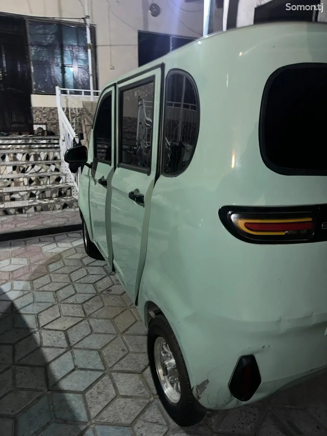 Wuling Hongguang 2025 · AT