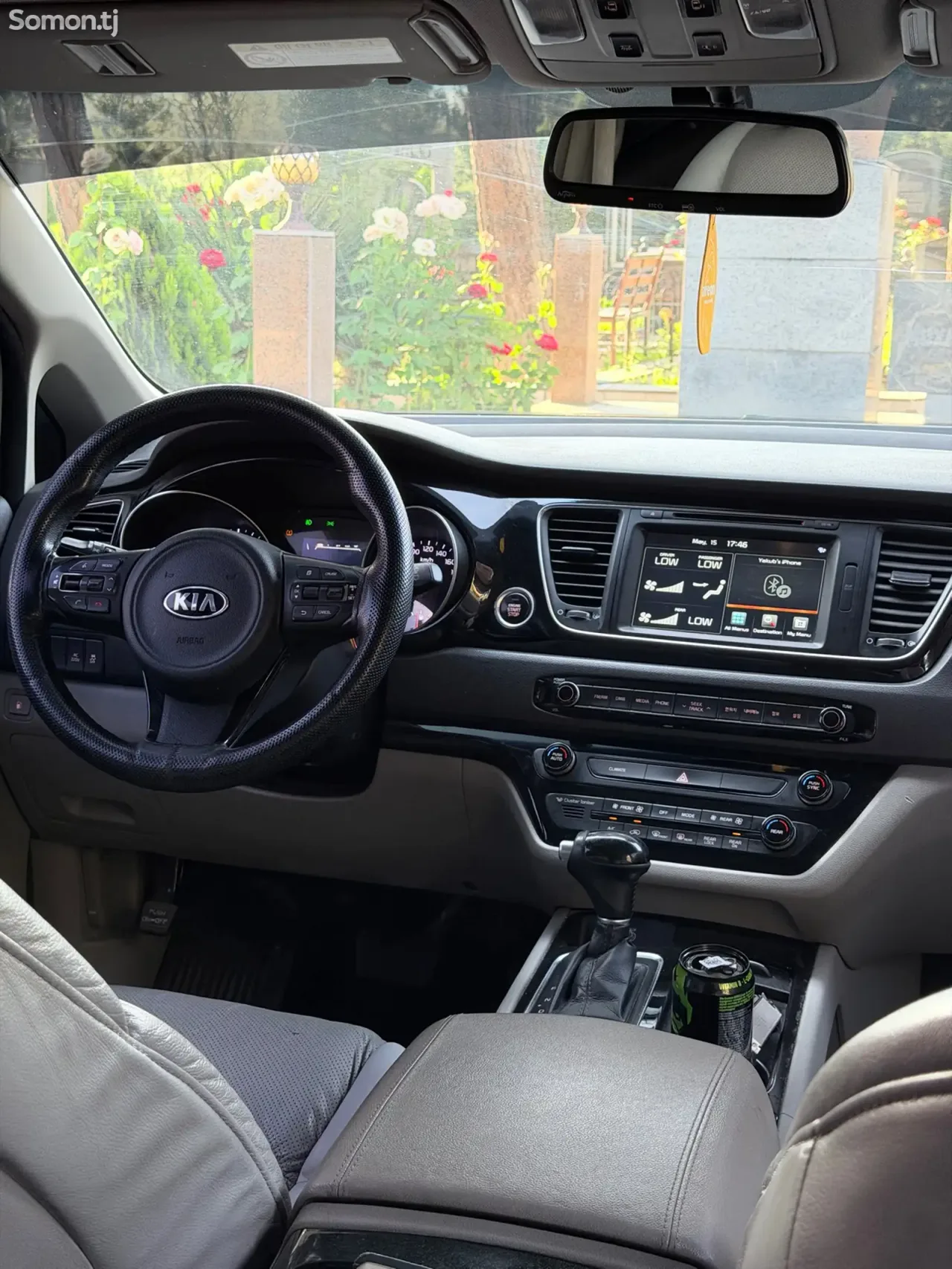 Kia Carnival 2015 · 2.2 AT