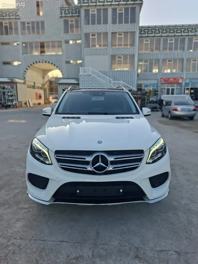 Mercedes-Benz GLE class 2017 · 4.5 AT