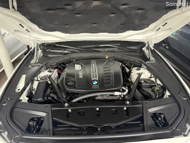 BMW 5 series 2014 · 3.0 AT