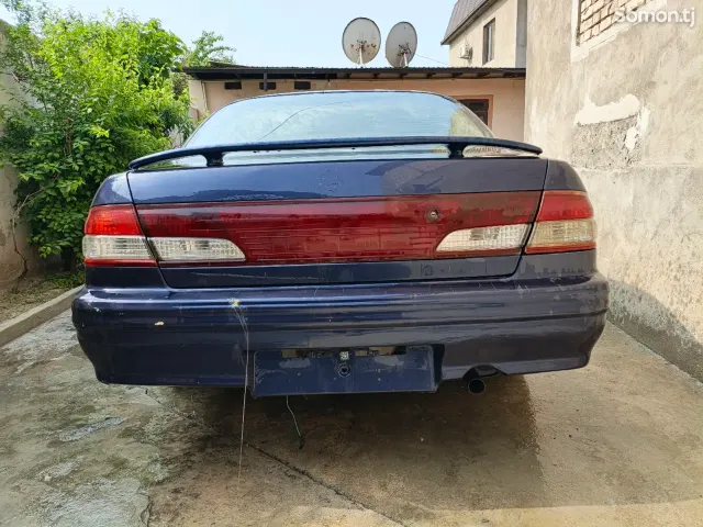 Nissan Cefiro 1998 · 2.0 AT